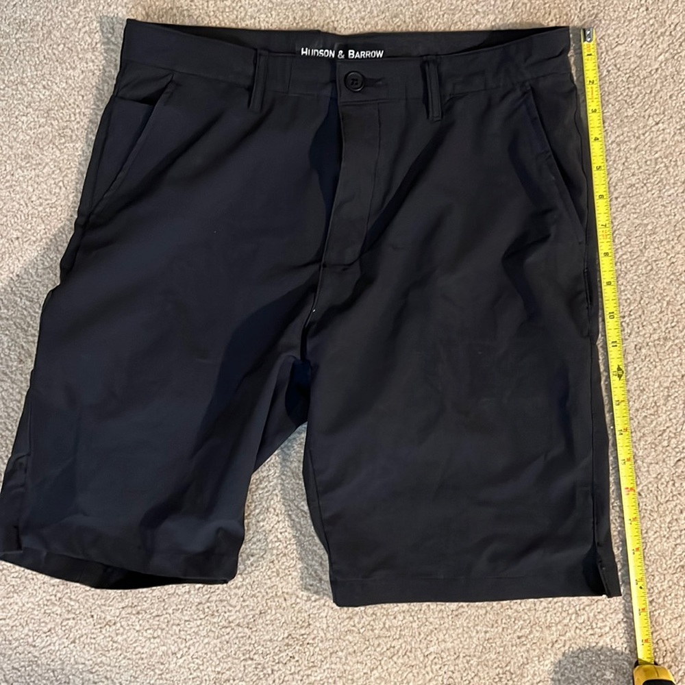 Hudson & Barrow shorts size 30 NEVER WORN